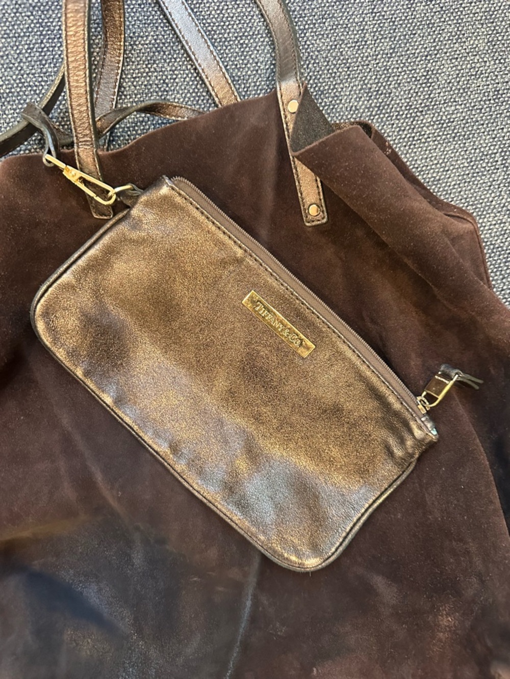 Tiffany & Co reversible suede and leather tote with pouch - Picture 3 of 5